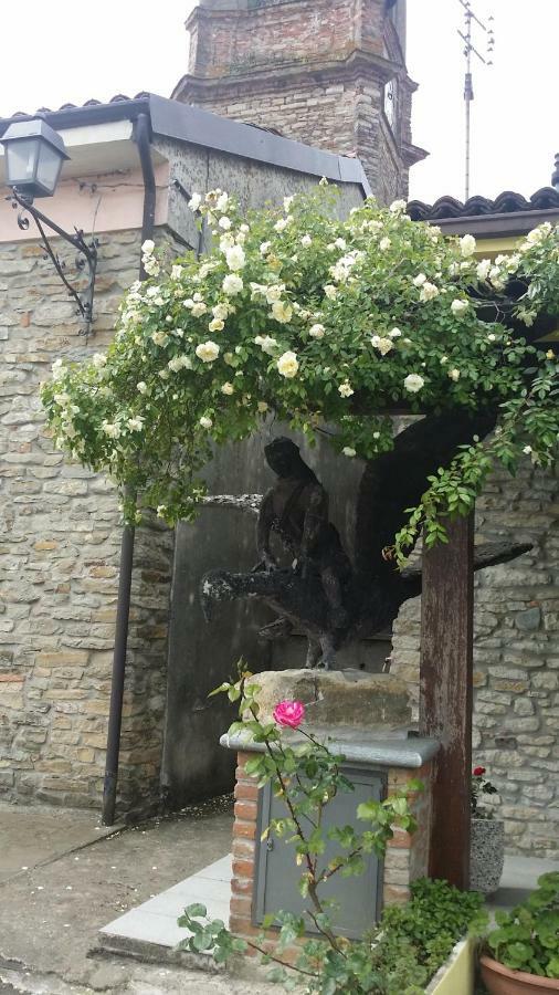 Montabone La Casa Di Valerioヴィラ エクステリア 写真