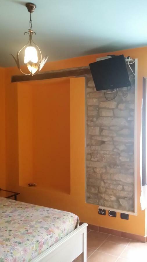 Montabone La Casa Di Valerioヴィラ エクステリア 写真